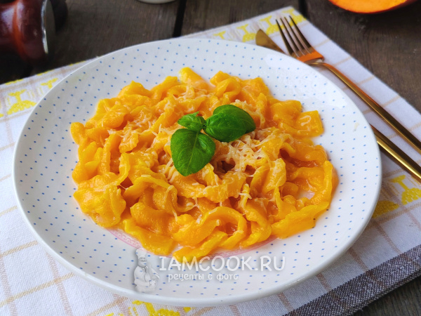 Тыквенная лапша (для супа и вторых блюд), рецепт с фото