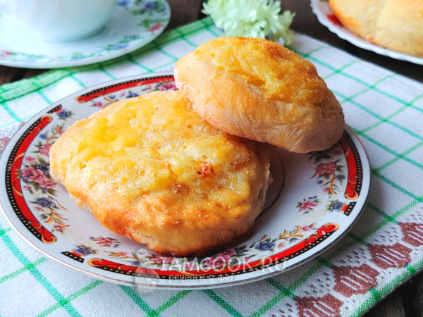 Шаньги с картошкой и сыром, рецепт с фото