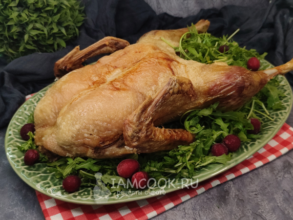 Утка на соли целиком, рецепт с фото