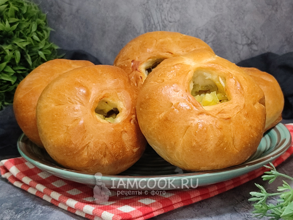 Беляши с картошкой в духовке, рецепт с фото