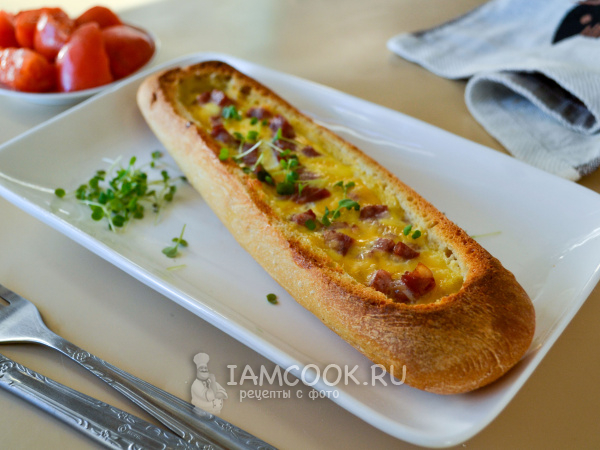 Омлет в багете, рецепт с фото