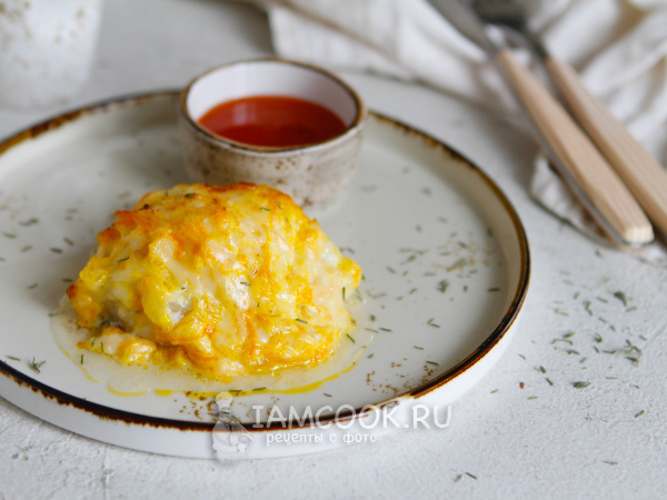 Рыба под сырной шапкой в духовке, рецепт с фото