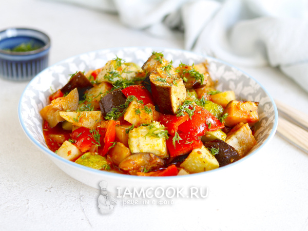 Запеченные овощи с томатным соусом в духовке, рецепт с фото