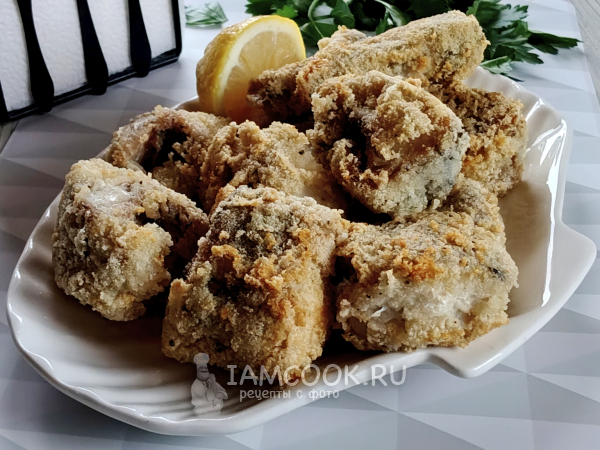 Жареная рыба в манке на сковороде, рецепт с фото