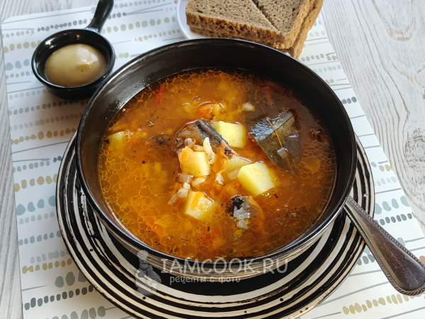 Уха с сайрой и перловкой, рецепт с фото