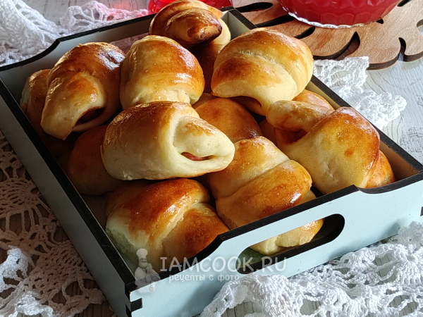 Рогалики с сосиской, рецепт с фото