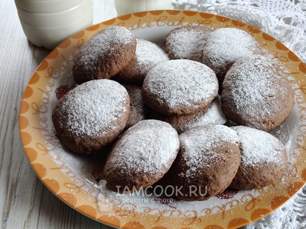 Шоколадное печенье с вареной сгущенкой, рецепт с фото