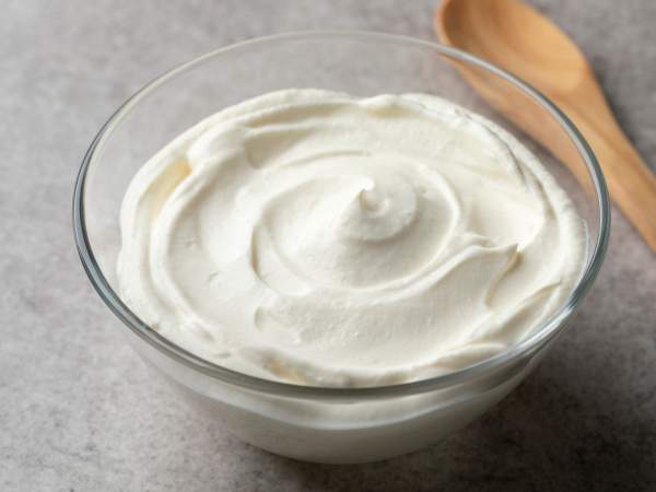 Сметанный крем для торта: рецепт и советы по приготовлению в домашних условиях