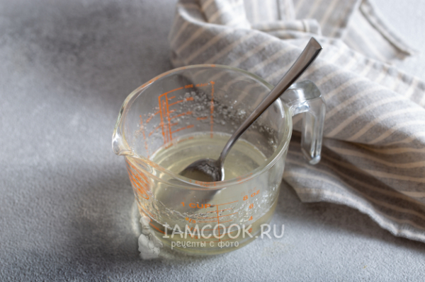 Крем из сметаны и сгущенки – пошаговый рецепт приготовления с фото
