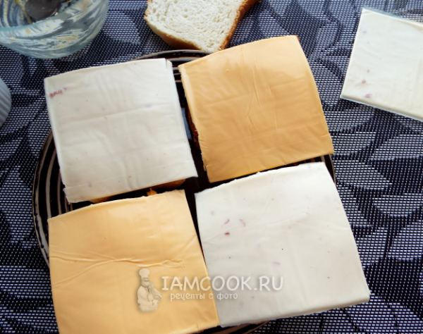 Бутерброды на ржаном хлебе со шпротами и соленым огурцом – пошаговый рецепт приготовления с фото