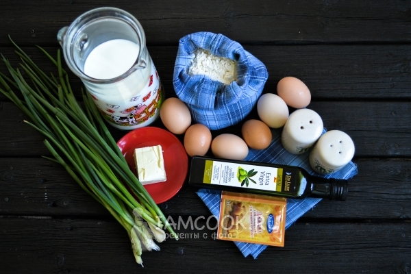 Ингредиенты для пирожков с луком и яйцом в духовке