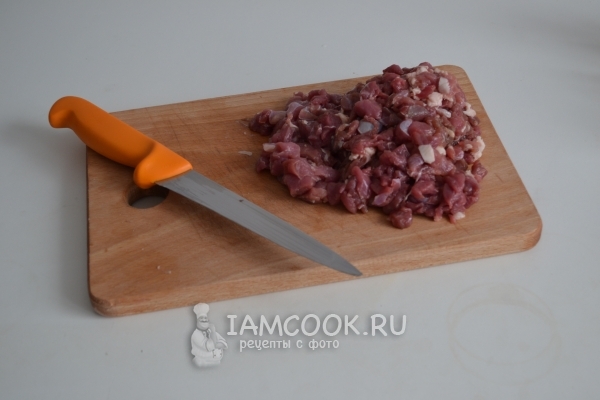 Порезать мясо