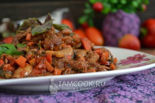 Тушёная баранина с грибами и овощами – кулинарный рецепт