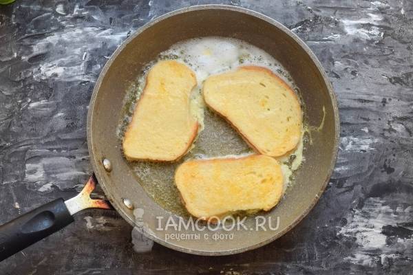 Батон жареный с молоком и яйцом, пошаговый рецепт с фото от автора Дмитрий Романов на ккал