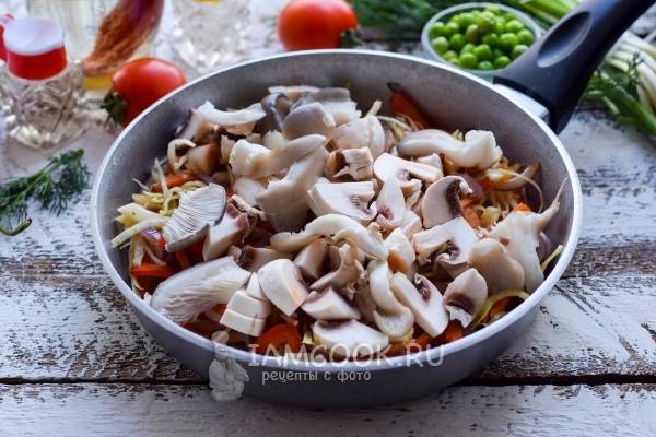 Овощное рагу с грибами и баклажанами — простое и вкусное