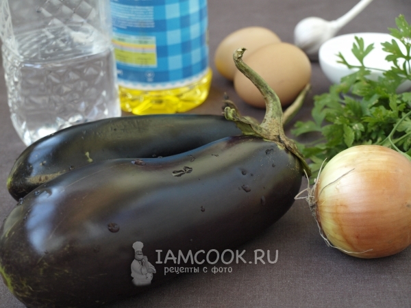 Ингредиенты для салата из жареных баклажанов с яйцом