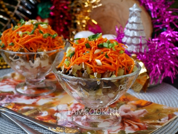 Фото салата «Изабелла» с корейской морковкой