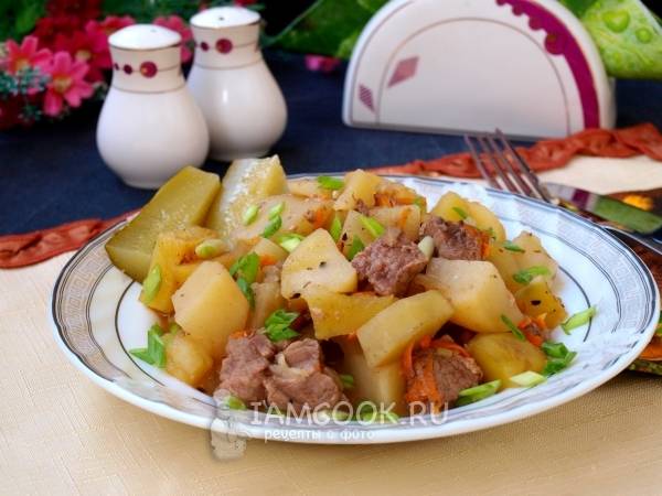 Тушёная картошка с мясом в духовке — рецепт с фото пошагово. Как тушить картошку с мясом в духовке?