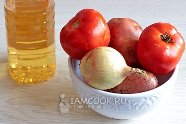 Ингредиенты для жареной картошки с помидорами