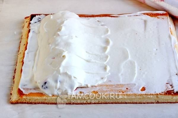 Покрыть вишню кремом