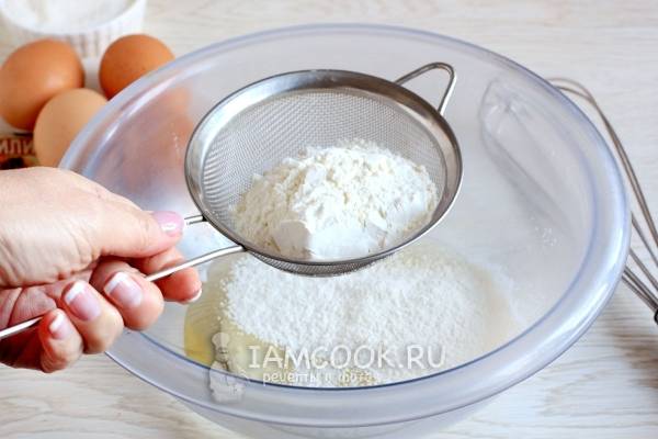 Просеять муку