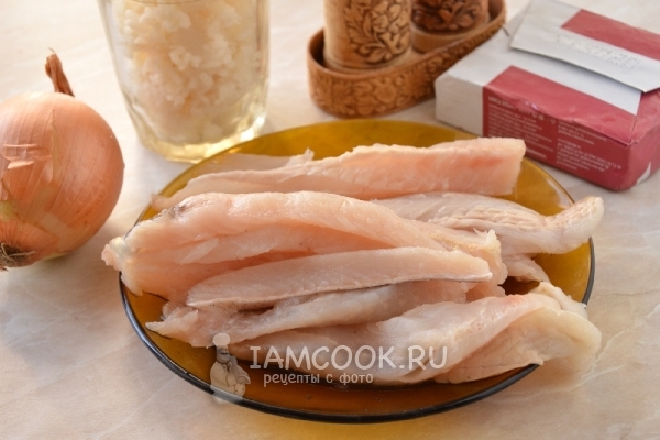 Ингредиенты для расстегаев с белой рыбой и сливочным маслом