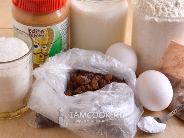 Ингредиенты для шоколадного кекса с изюмом и ореховой глазурью