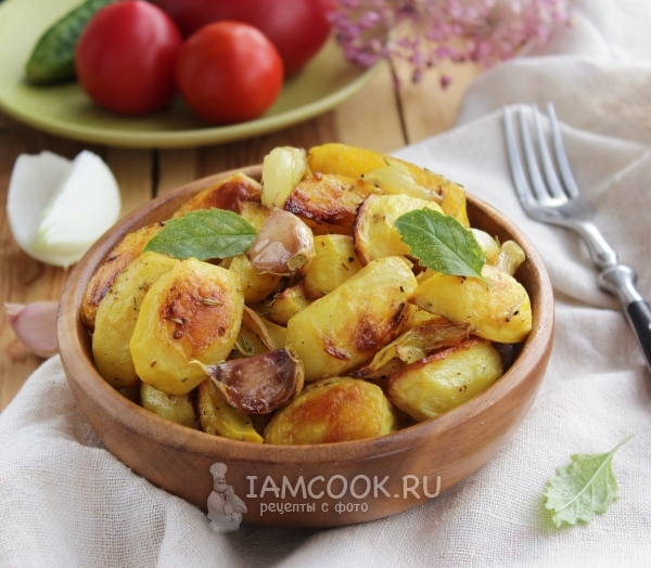 Рецепт картошки с луком в духовке