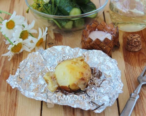 Картошка в мундире в фольге в духовке | Рецепты с фото