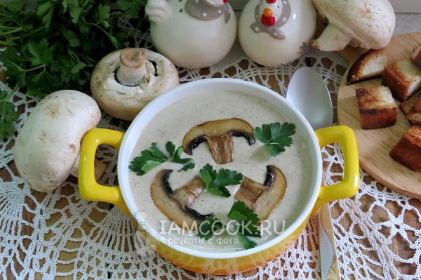 Фото супа-пюре из шампиньонов с плавленным сыром