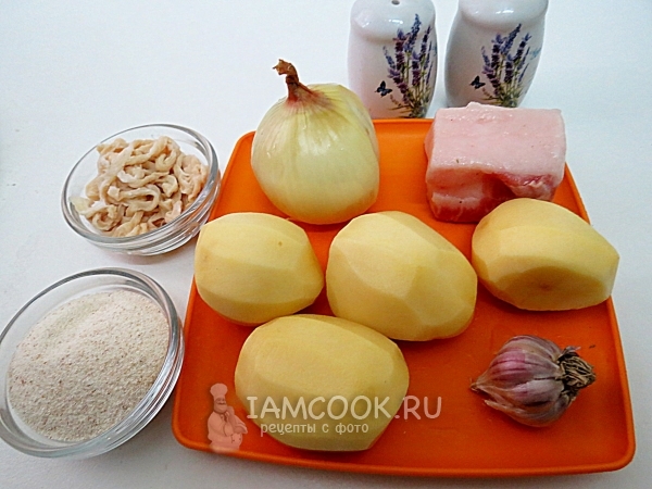 Ингредиенты для запеченных картофельных колбасок