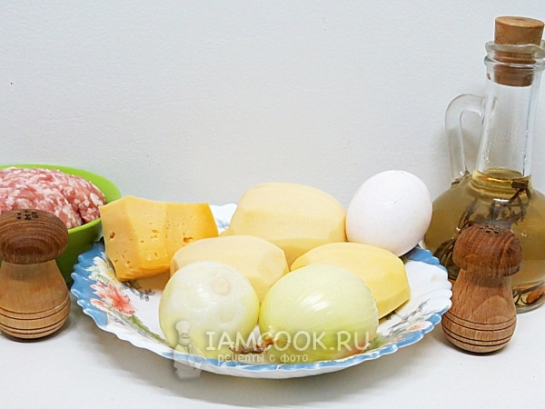 Ингредиенты для картофельной запеканки со свиным фаршем и сыром