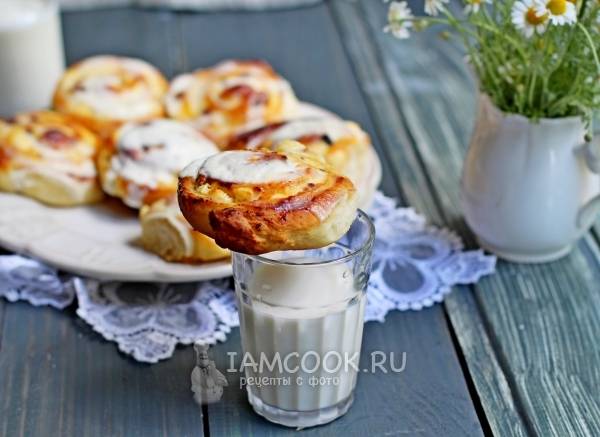 Творожные булочки в сметанной заливке