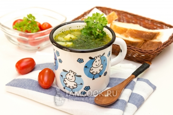 Фото супа с куриными фрикадельками и шпинатом