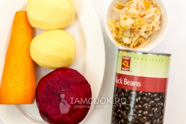 Ингредиенты для салата с черной фасолью и квашеной капустой