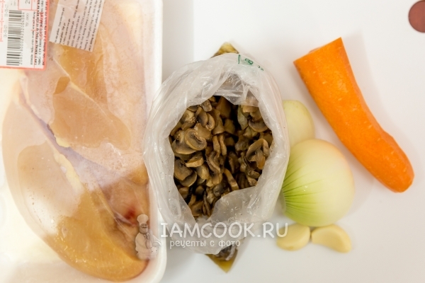 Ингредиенты для тушёной картошки с курицей и грибами