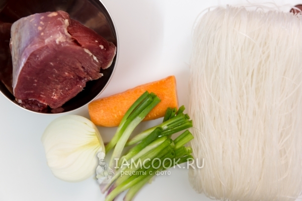 Ингредиенты для фунчозы с говядиной и овощами
