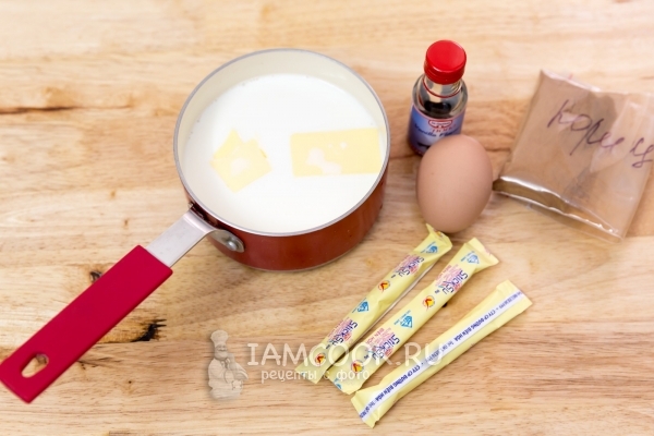 Ингредиенты для булочек-плетенок с корицей на дрожжевом тесте