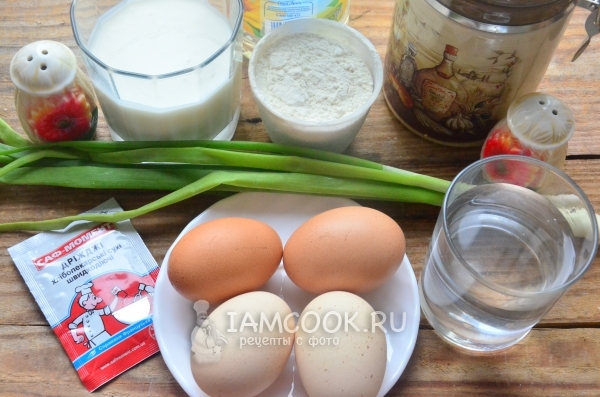 Ингредиенты для жареных пирожков с луком и яйцом на кефире