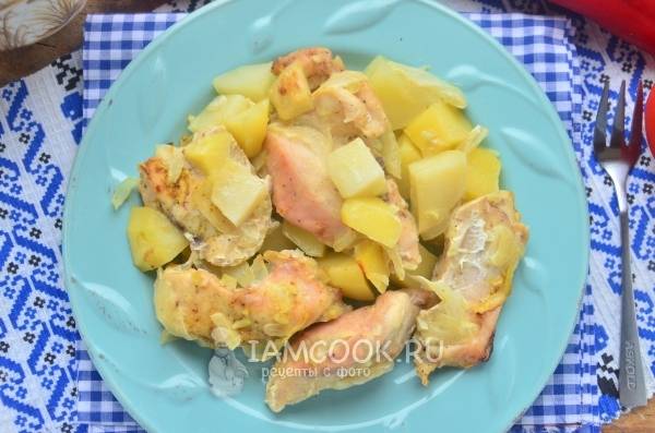 Как приготовить рецепт Тушеная картошка с курицей в мультиварке
