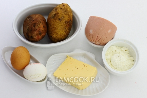 Ингредиенты для картофельных драников с колбасой и сыром