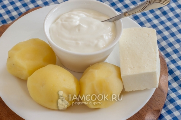 Ингредиенты для картофельного салата с адыгейским сыром