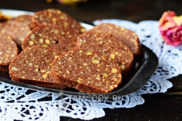 Фото шоколадной колбасы из печенья со сгущенкой