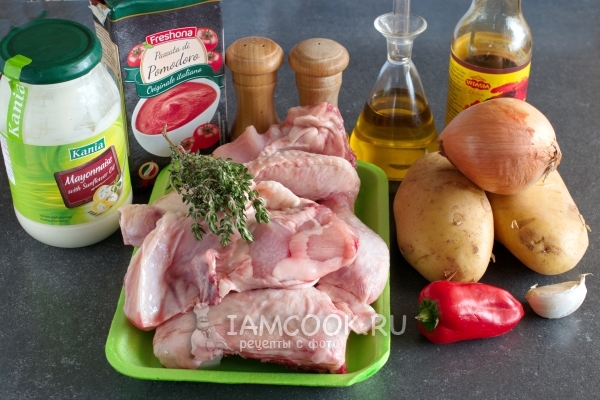 Ингредиенты для курицы с картошкой в духовке в пакете для запекания