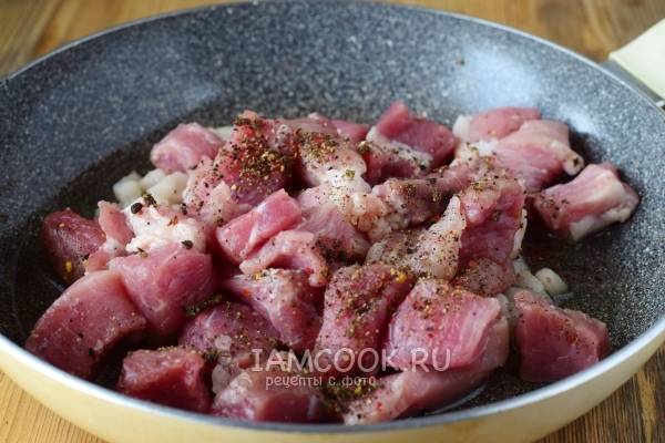 Жареное мясо на сковороде - пошаговый рецепт с фото на centerforstrategy.ru