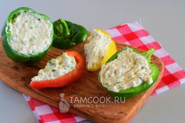 Перец сладкий, фаршированный творогом и брынзой рецепт – Болгарская кухня: Основные блюда. «Еда»