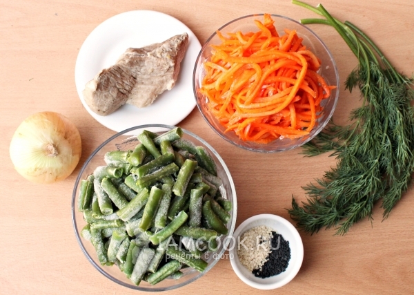 Ингредиенты для салата с фасолью и корейской морковью