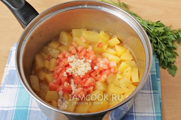 Тушеная картошка с мясом, пошаговый рецепт на ккал, фото, ингредиенты - Софья