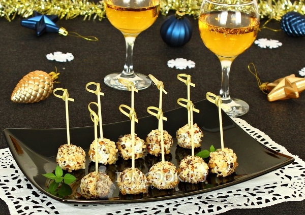 Фото шариков из феты с грецкими орехами