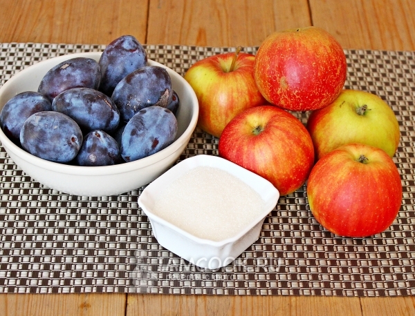 Ингредиенты для приготовления варенья из яблок и слив на зиму